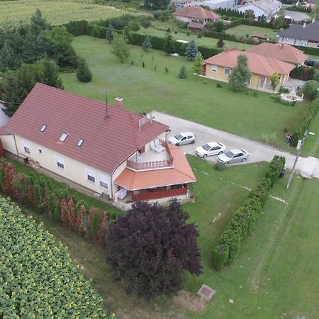 Hotel Vadvirag Vendeghaz Lenti Exteriér fotografie